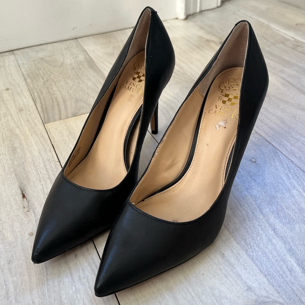 Vince Camuto Heels Black
Like new (used for photoshoots)